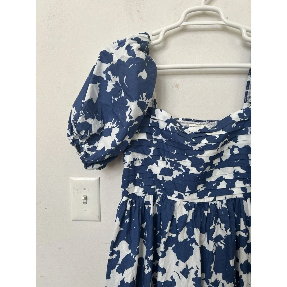 Abercrombie Emerson Poplin Puff Sleeve Dress Floral Blue White Sz LP Coastal